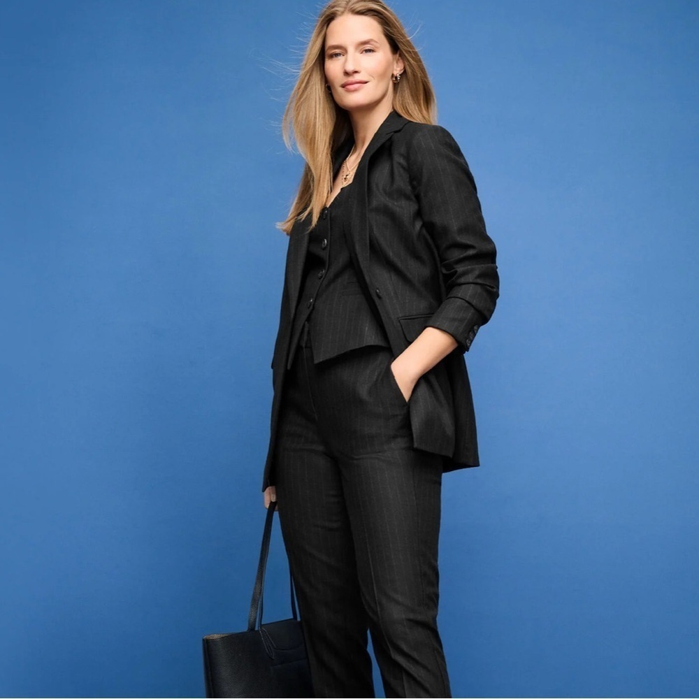 Talbots | Pinstripe Wool‎ Blend Blazer 4 Navy Blue Peak Lapel Professional